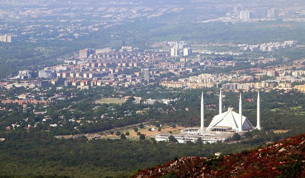 A view of Faisal Mosque from the nearby Margalla Hills
