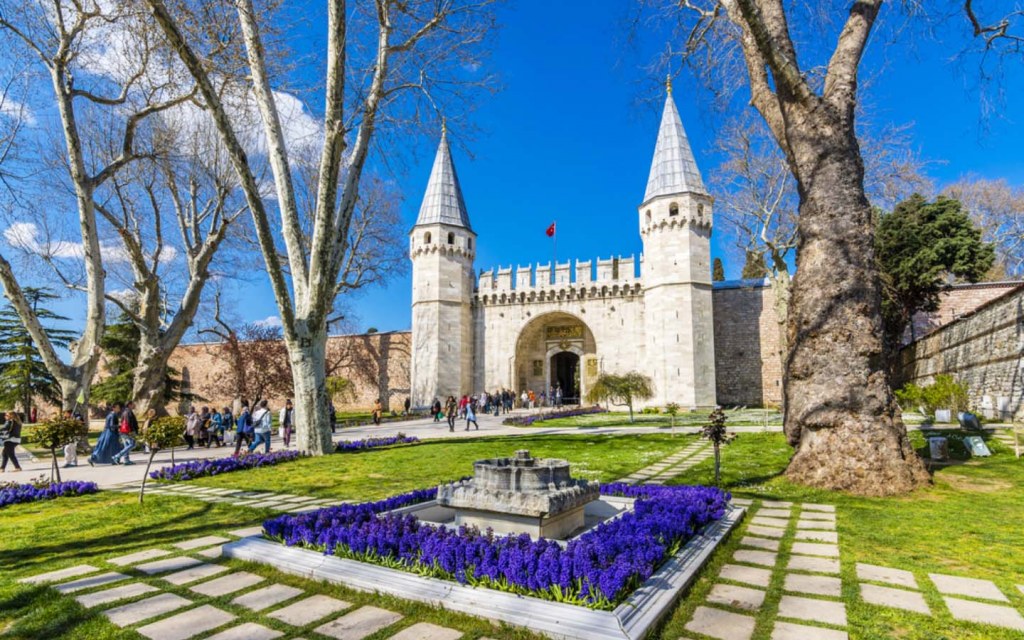 Visiting Topkapi Palace in Istanbul 