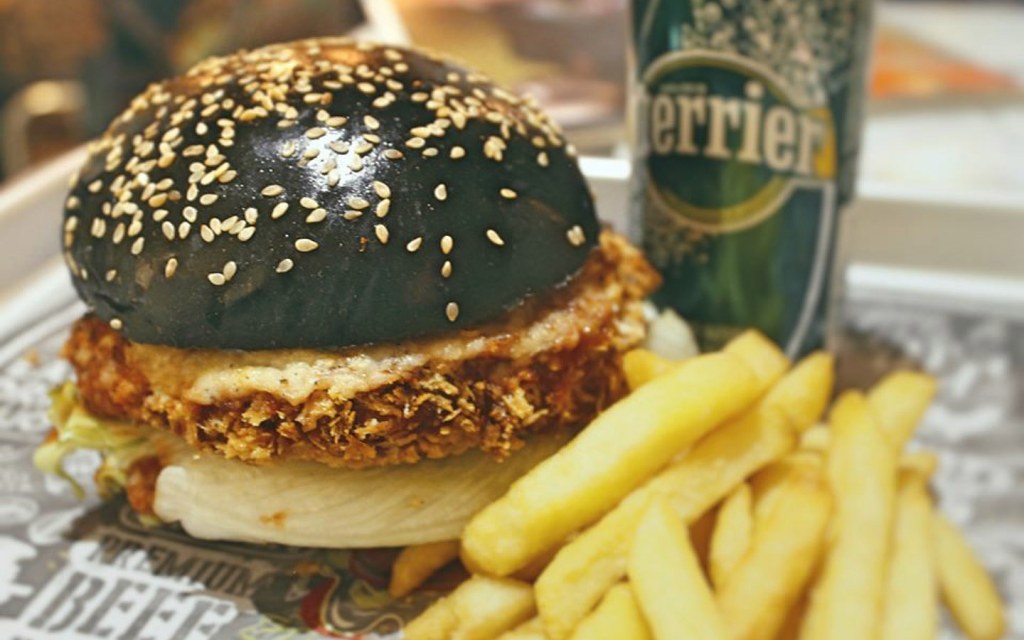 Black bun burger in Islamabad