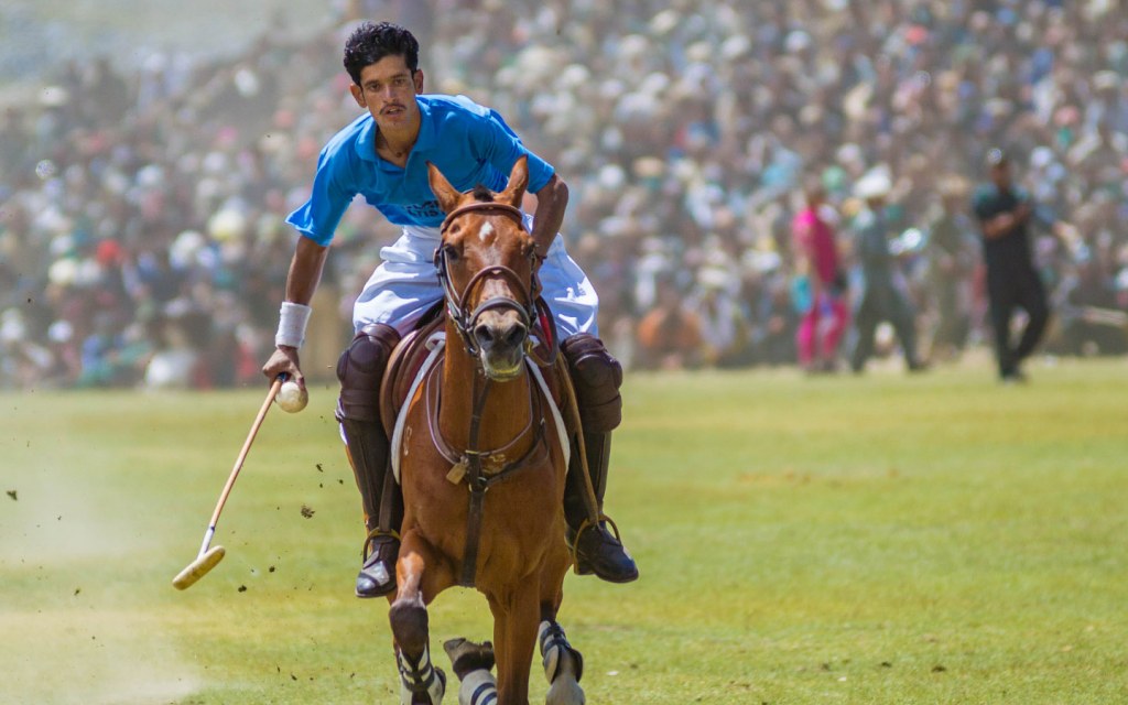 It's Gilgit vs. Chitral in the polo match being played at Shandur Polo Festival