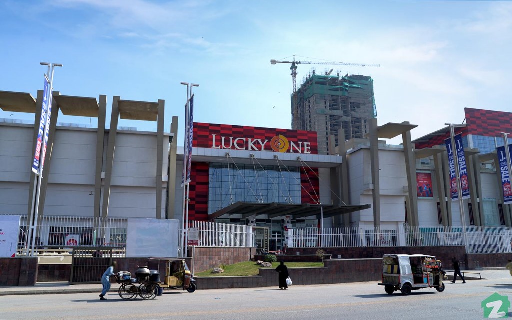 LuckyOne Mall is the largest mall in Pakistan