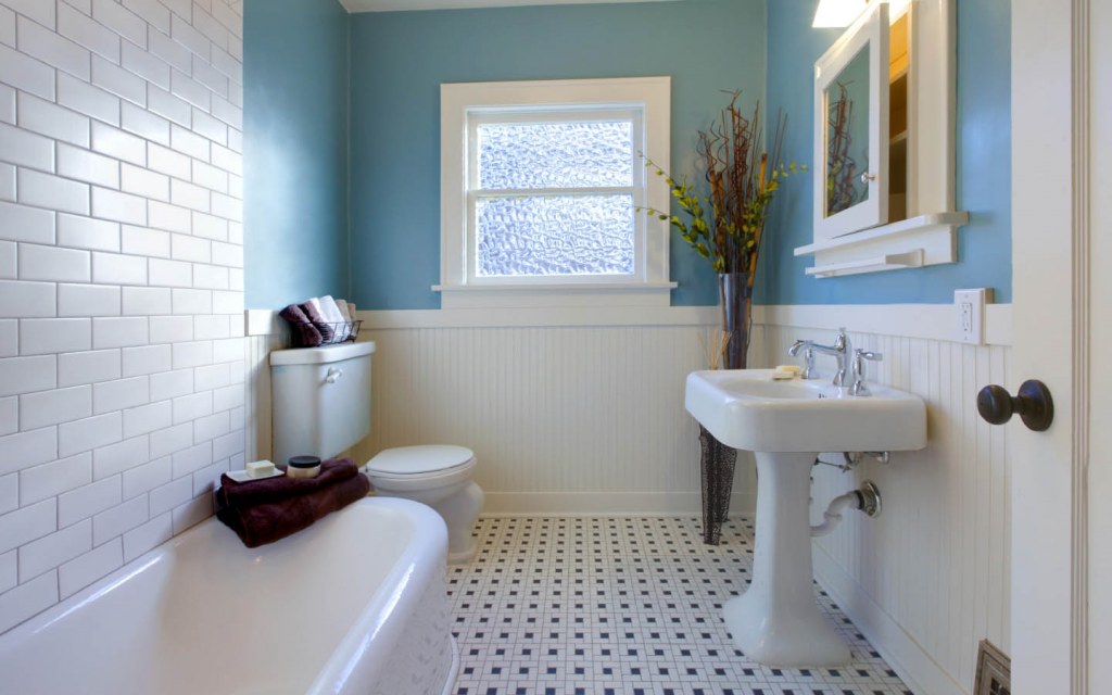 Common Bathroom Design Mistakes to Avoid at all Costs | Zameen Blog