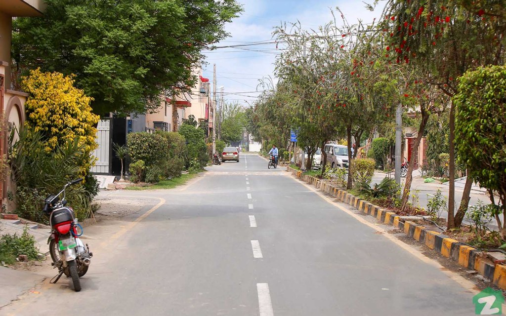 Street view of Pak Arab Housing Scheme, Lahore