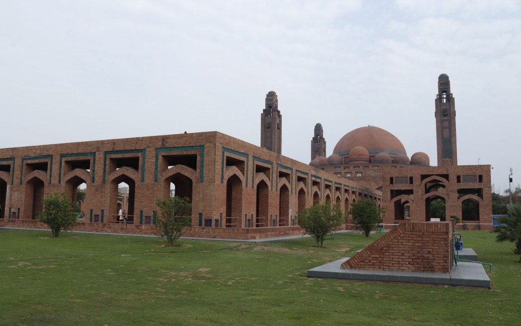 Grand Jamia Mosque in Bahria Town, Lahore | Zameen Blog