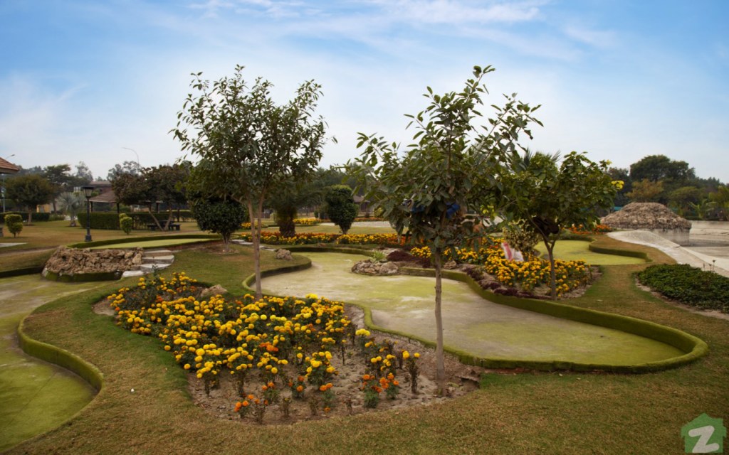 community parks in lake city lahore