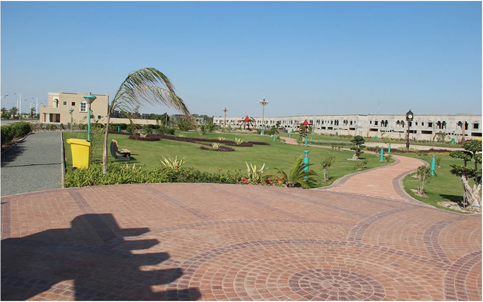 Bahria Orchard, Lahore road view
