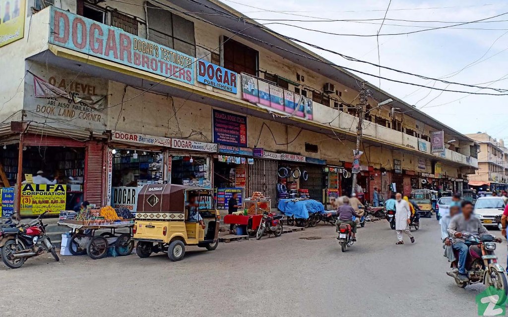 Urdu Bazaar in Saddar Karachi