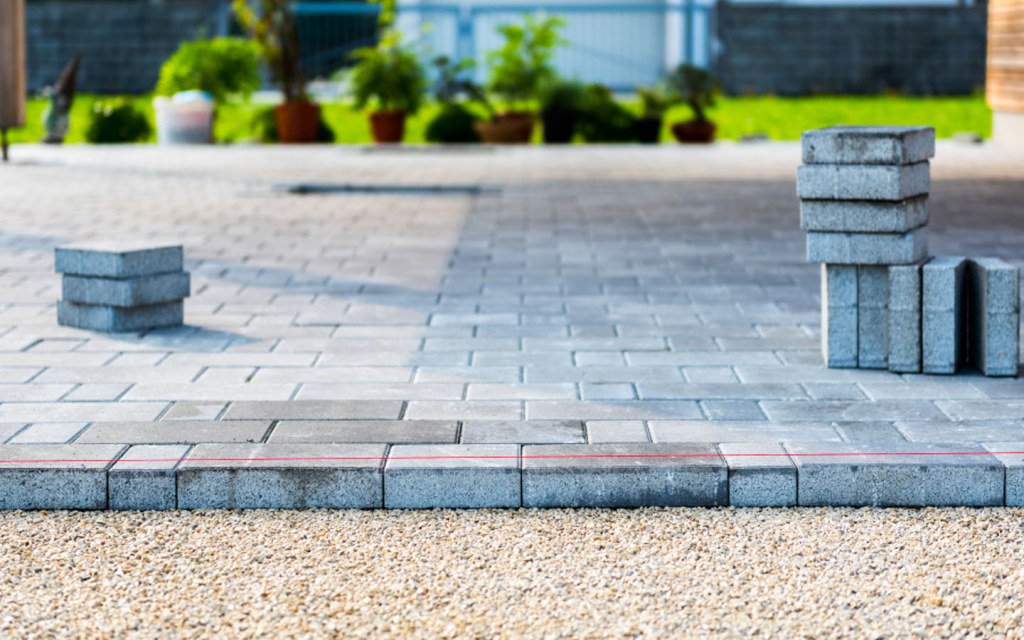 use pavers to improve your curb appeal