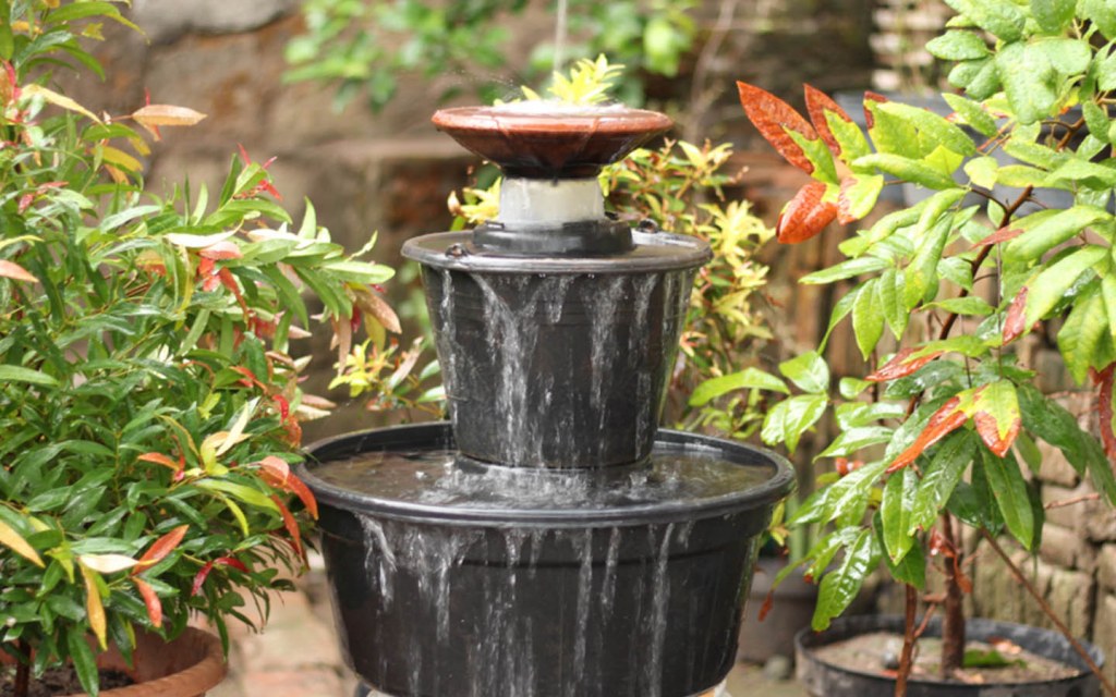 DIY fountain for your garden