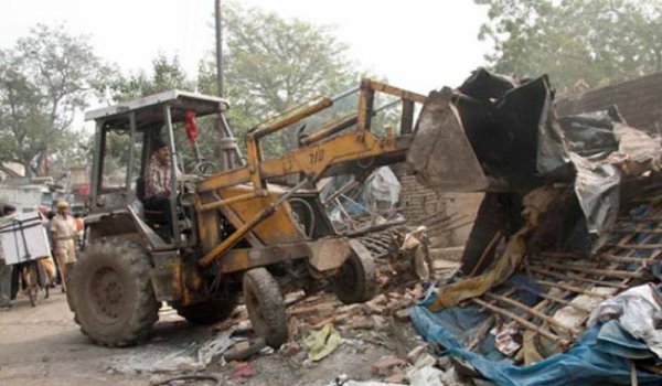 Encroachment razed in Baldia Town