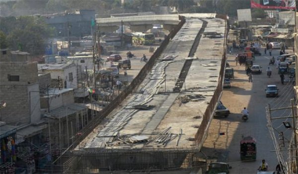 construction of Teen Hatti flyover in Karachi