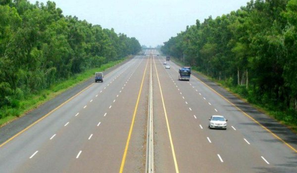 Lahore-Karachi motorway to be completed in 3.5 years